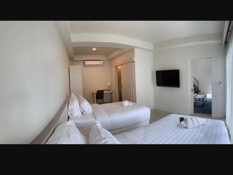 Trex Buriram Boutique Hotel Exteriör bild