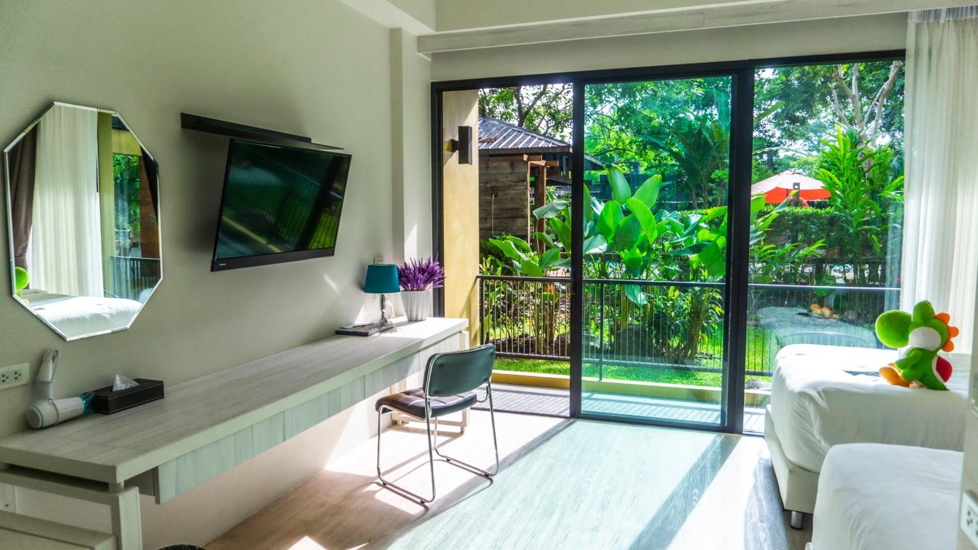 Trex Buriram Boutique Hotel Exteriör bild