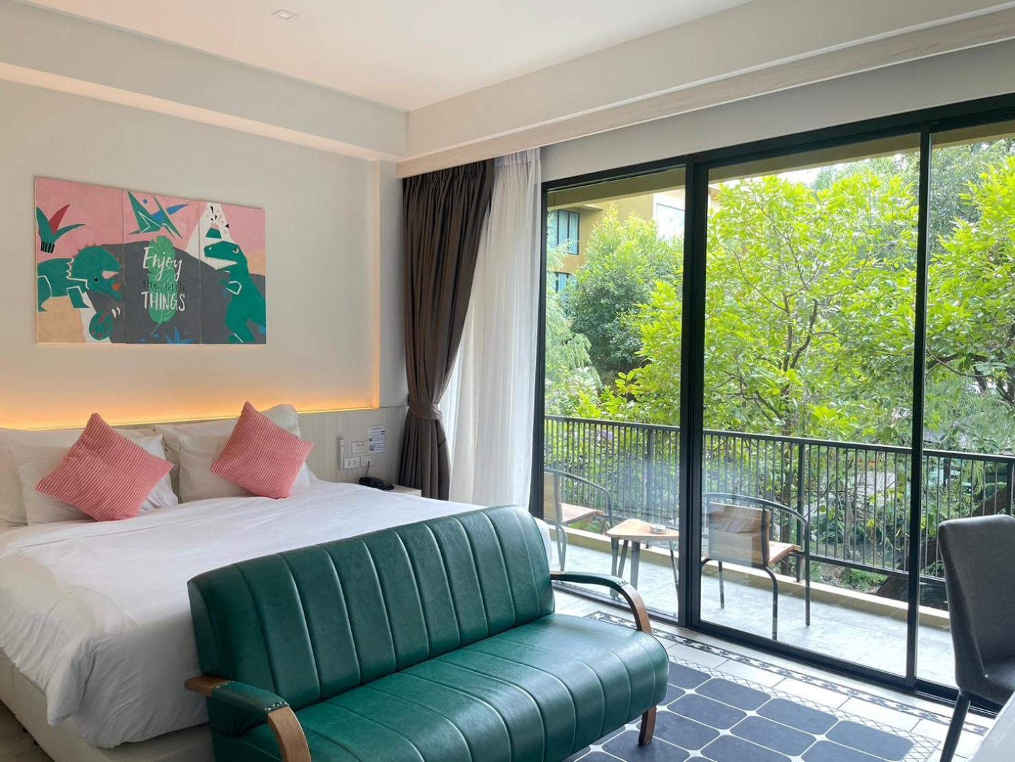 Trex Buriram Boutique Hotel Exteriör bild